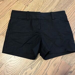 Ann Taylor Black Shorts Size 4P